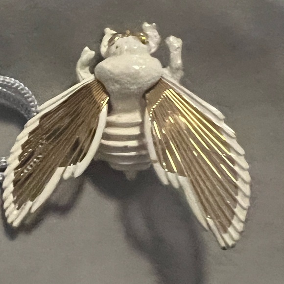 Monet Vintage Bumble bee brooch - Picture 3 of 12